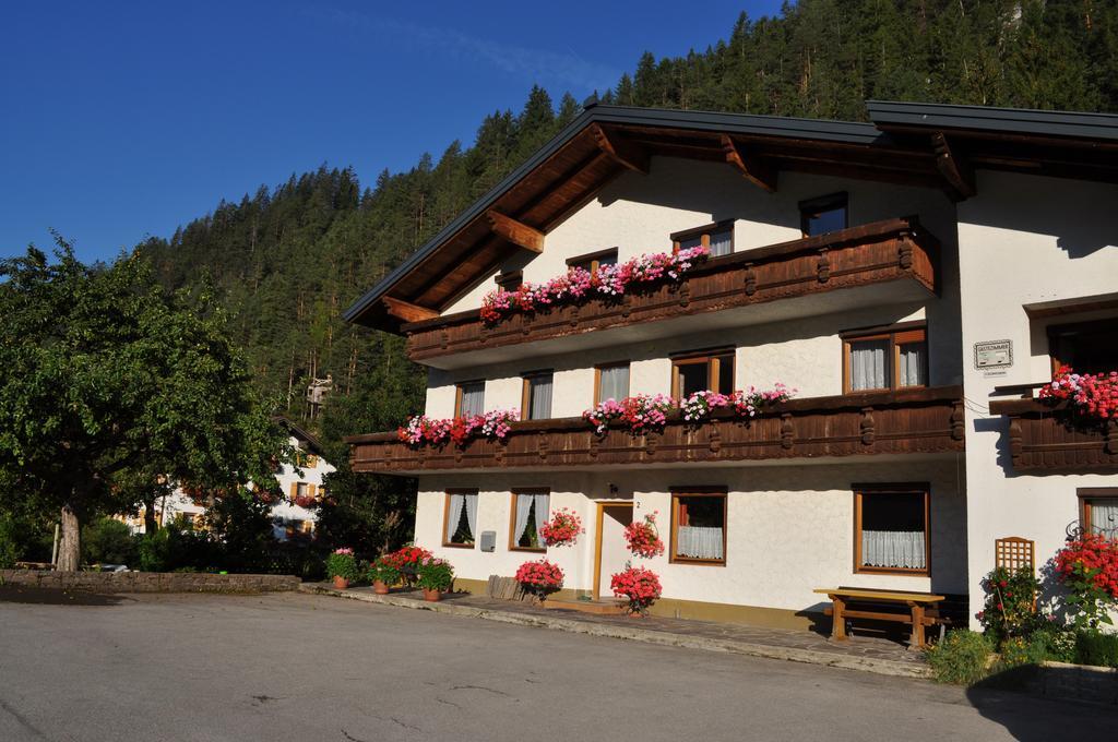 Haus Tina Appartement Bach  Buitenkant foto